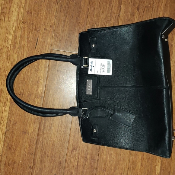 BCBG Purse - Picture 1 of 3